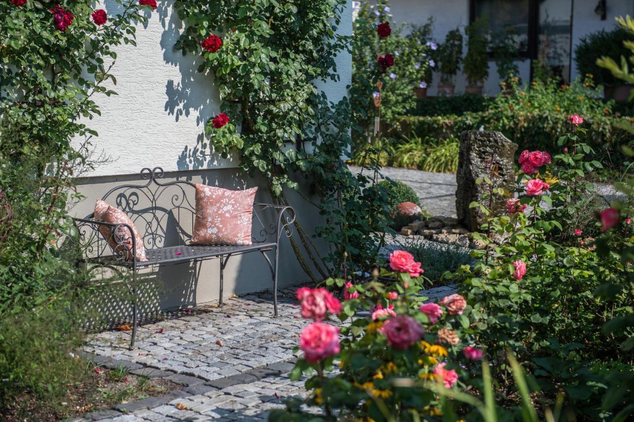 Ferienwohnung Tonart Sommerach Exterior photo